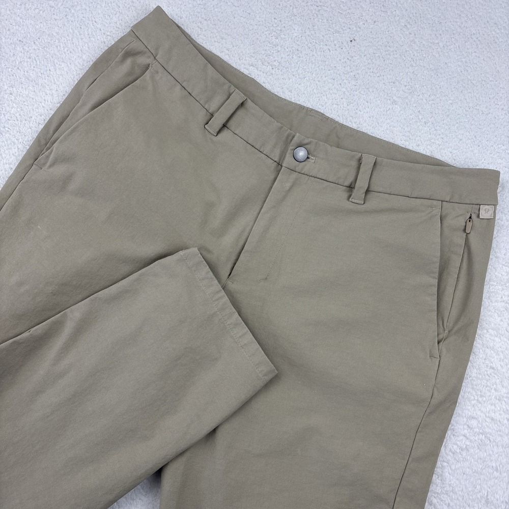 LULULEMON Commission Pants Slim Fit Chino Khaki Mens 34/28 Tech Canvas Stretch